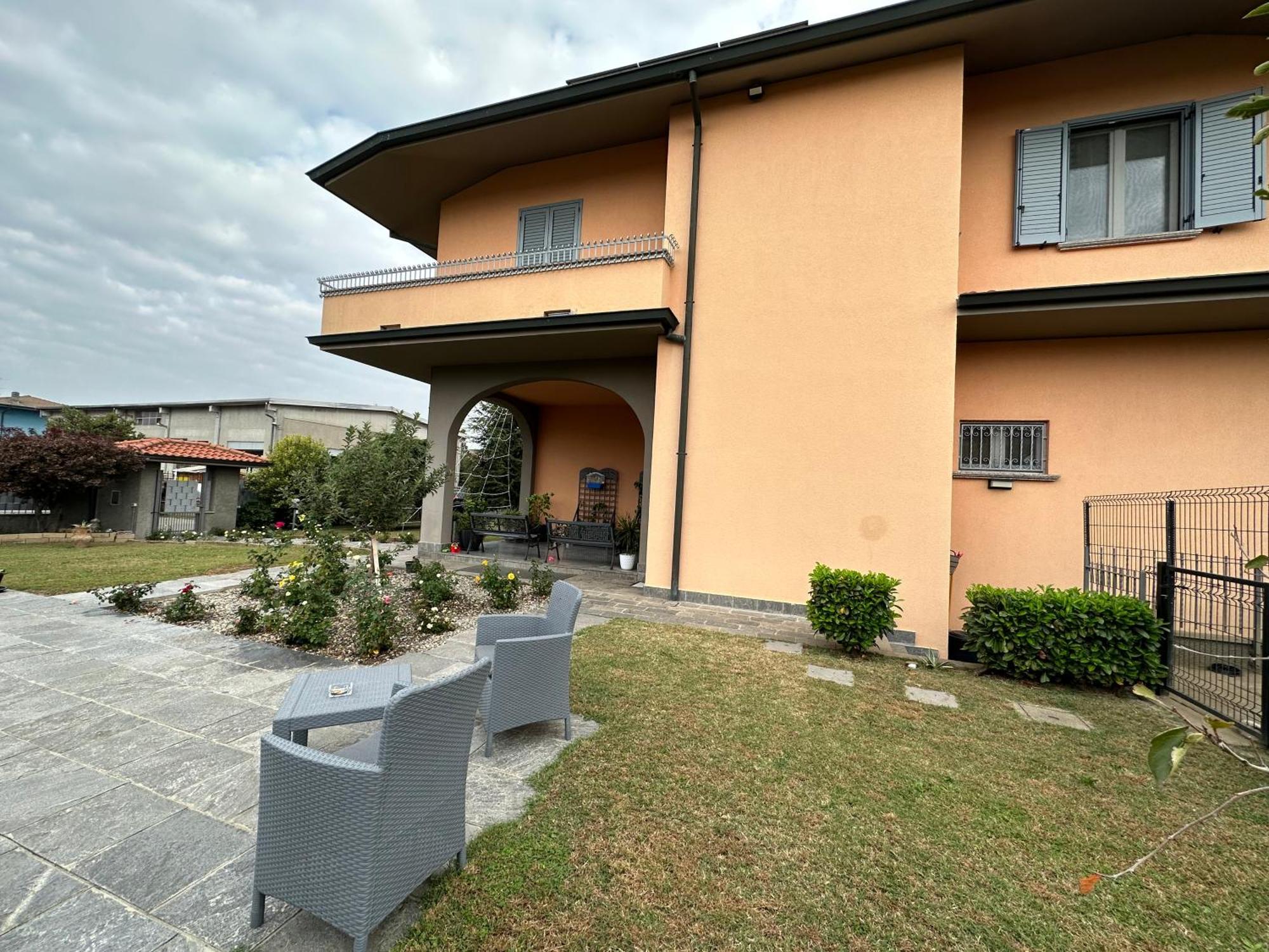 Villa 2 Cassano D'adda Exterior photo